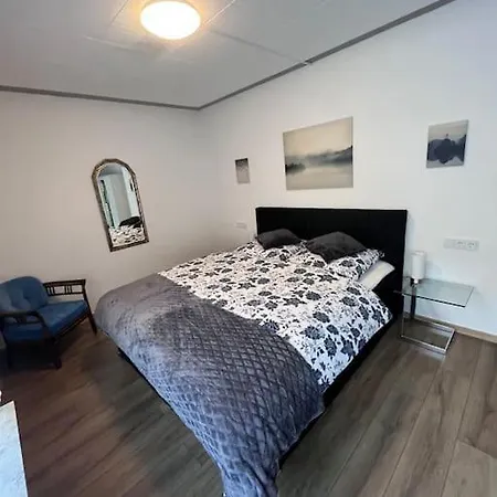 Modern Und Rustikal Mit Kamin Kohlert Апартаменты *