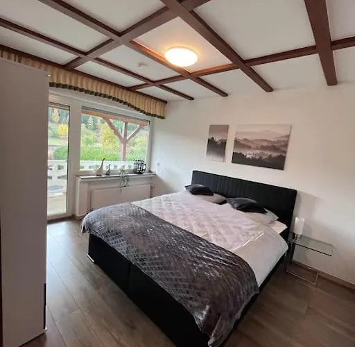 Lägenhet Modern Und Rustikal Mit Kamin Kohlert *